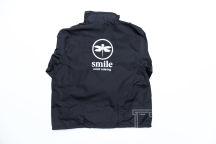 Черные куртки с логотипом «Smile»