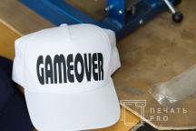 Бейсболка с надписью «GAME OVER»